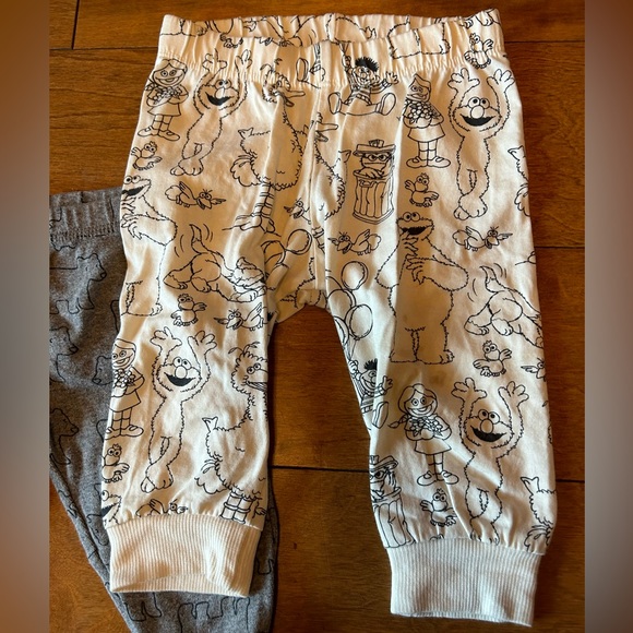 5 pairs baby pants size 3-6 months - Picture 8 of 12